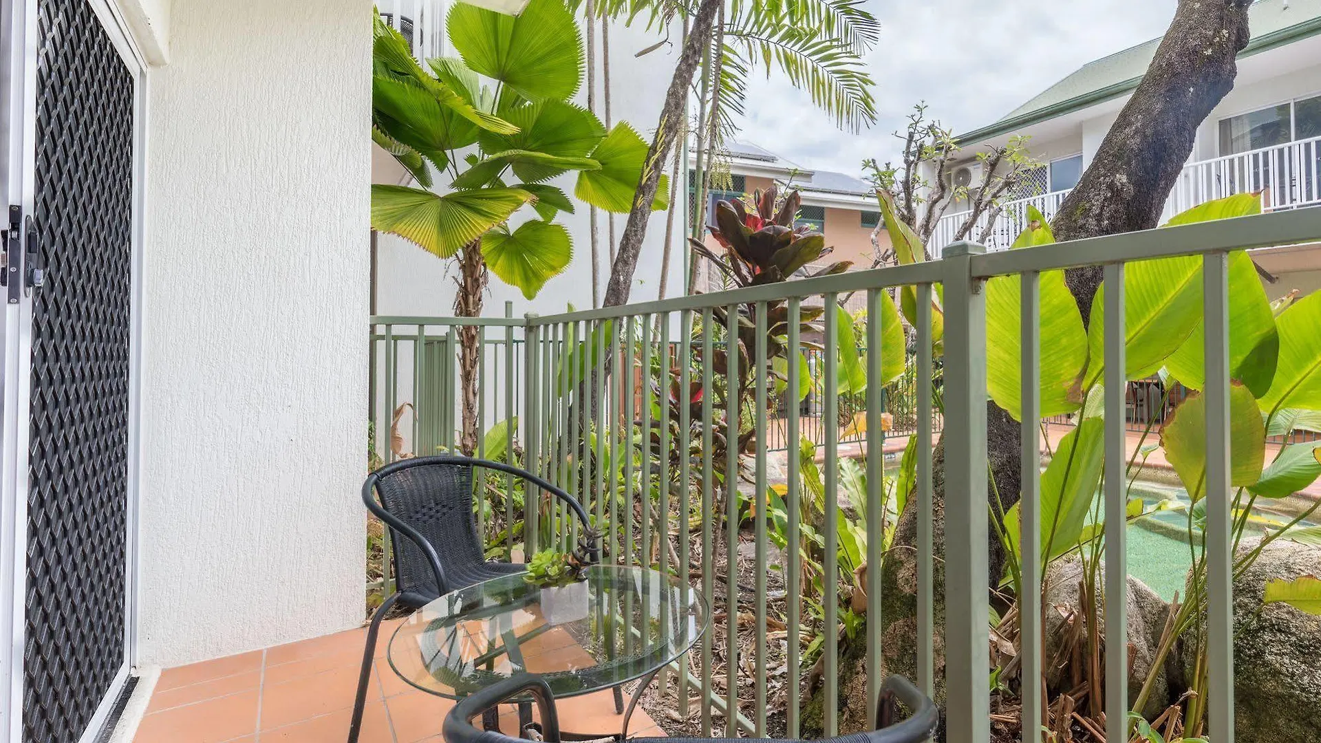 Coral Tree Inn Cairns Australia